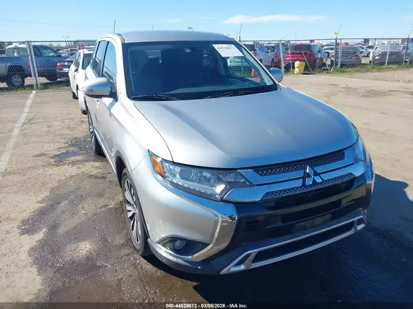 JA4AD3A35KJ001803 2019 MITSUBISHI OUTLANDER - Image 1