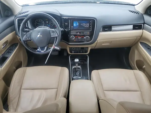 JA4AD3A35KZ005691 2019 MITSUBISHI OUTLANDER - Image 8