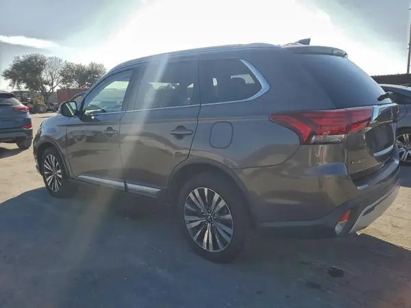 JA4AD3A35KZ006520 2019 MITSUBISHI OUTLANDER - Image 2
