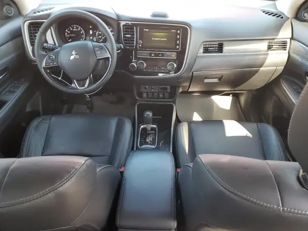 JA4AD3A35KZ007442 2019 MITSUBISHI OUTLANDER - Image 8