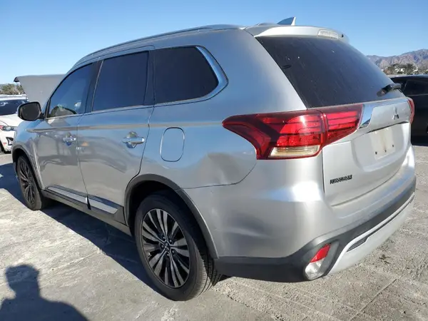 JA4AD3A35KZ012172 2019 MITSUBISHI OUTLANDER - Image 2
