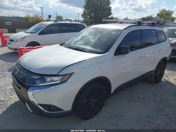 JA4AD3A35KZ025584 2019 MITSUBISHI OUTLANDER - Image 2
