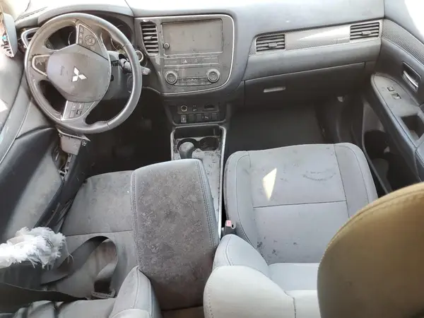 JA4AD3A35KZ026086 2019 MITSUBISHI OUTLANDER - Image 8