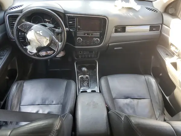 JA4AD3A35KZ027772 2019 MITSUBISHI OUTLANDER - Image 8