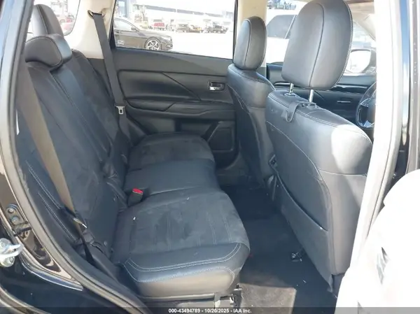 JA4AD3A35KZ032874 2019 MITSUBISHI OUTLANDER - Image 8
