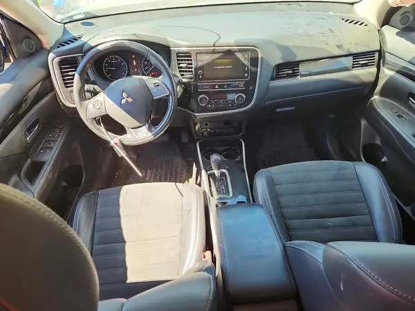 JA4AD3A35KZ035306 2019 MITSUBISHI OUTLANDER - Image 8