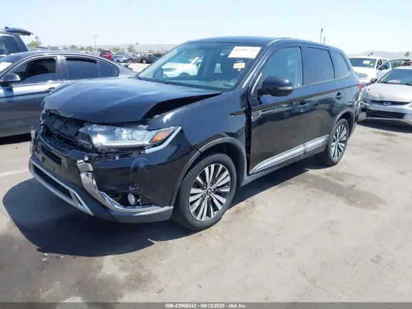 JA4AD3A35KZ035404 2019 MITSUBISHI OUTLANDER - Image 2