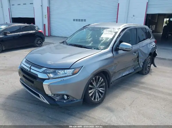 JA4AD3A35KZ036410 2019 MITSUBISHI OUTLANDER - Image 2