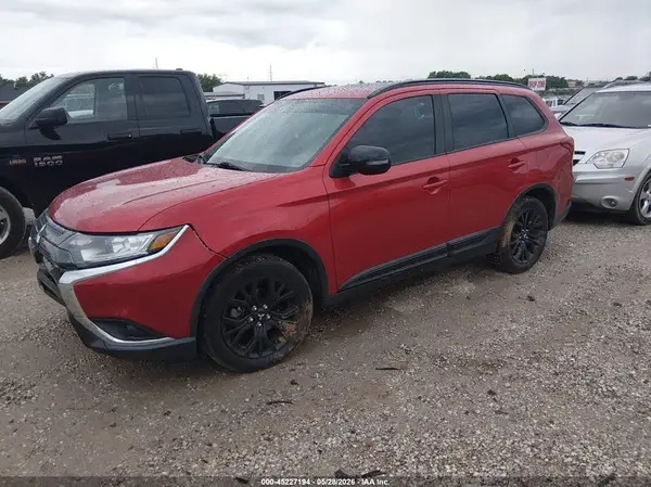 JA4AD3A35KZ038934 2019 MITSUBISHI OUTLANDER - Image 2