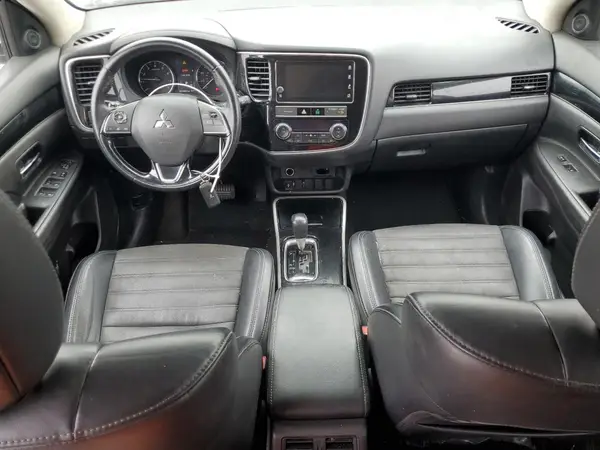 JA4AD3A35KZ043079 2019 MITSUBISHI OUTLANDER - Image 8