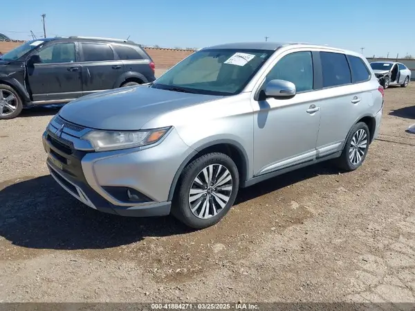 JA4AD3A35KZ046855 2019 MITSUBISHI OUTLANDER - Image 2