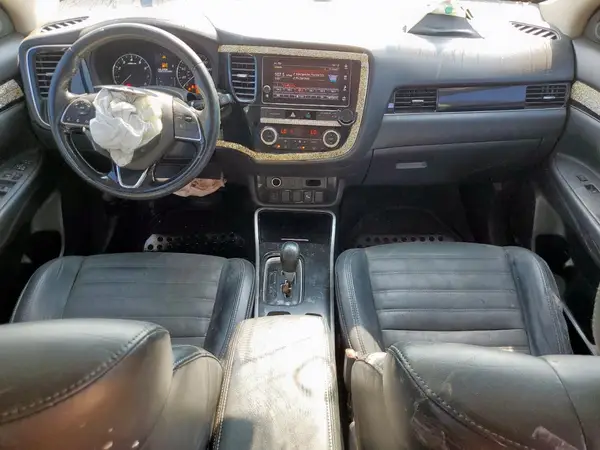 JA4AD3A35KZ053112 2019 MITSUBISHI OUTLANDER - Image 8