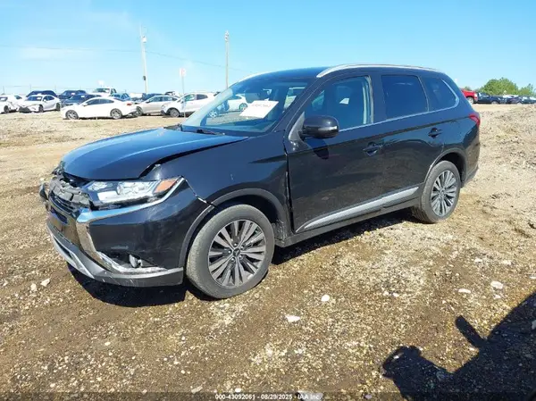 JA4AD3A35LJ000541 2020 MITSUBISHI OUTLANDER - Image 2