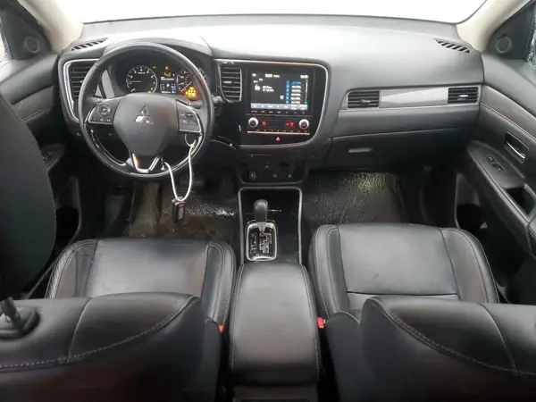 JA4AD3A35LJ001334 2020 MITSUBISHI OUTLANDER - Image 8