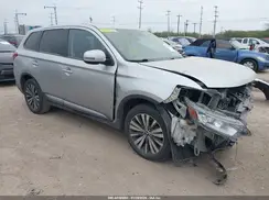 JA4AD3A35LZ005143 2020 MITSUBISHI OUTLANDER
