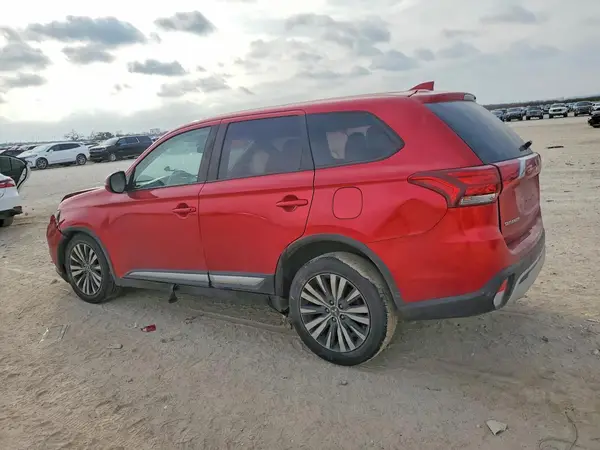 JA4AD3A35LZ011637 2020 MITSUBISHI OUTLANDER - Image 2