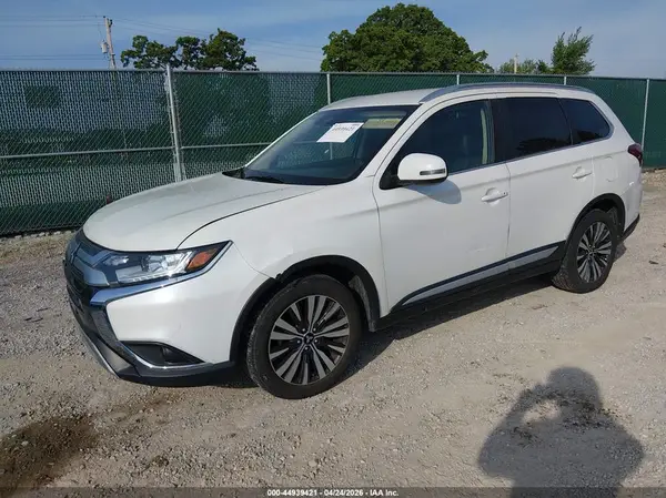 JA4AD3A35LZ012853 2020 MITSUBISHI OUTLANDER - Image 2