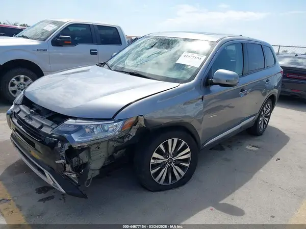 JA4AD3A35LZ014103 2020 MITSUBISHI OUTLANDER - Image 2