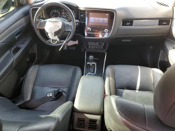 JA4AD3A35LZ019723 2020 MITSUBISHI OUTLANDER - Image 8