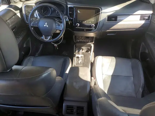 JA4AD3A35LZ020161 2020 MITSUBISHI OUTLANDER - Image 8
