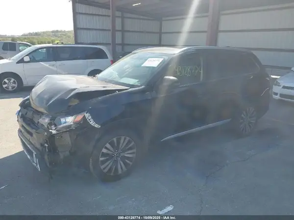 JA4AD3A35LZ020211 2020 MITSUBISHI OUTLANDER - Image 2