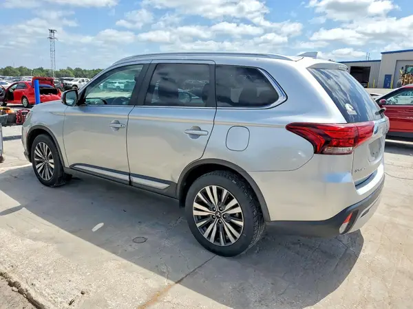 JA4AD3A35LZ025442 2020 MITSUBISHI OUTLANDER - Image 2