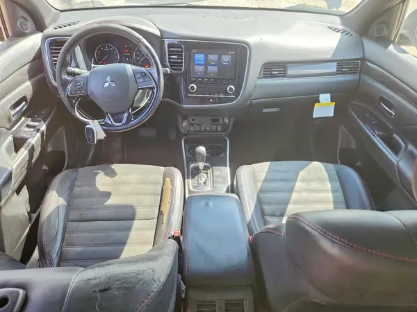 JA4AD3A35LZ030513 2020 MITSUBISHI OUTLANDER - Image 8