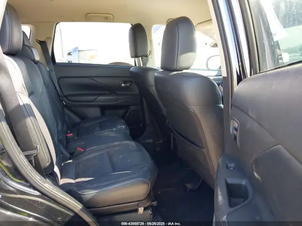 JA4AD3A35LZ034495 2020 MITSUBISHI OUTLANDER - Image 8