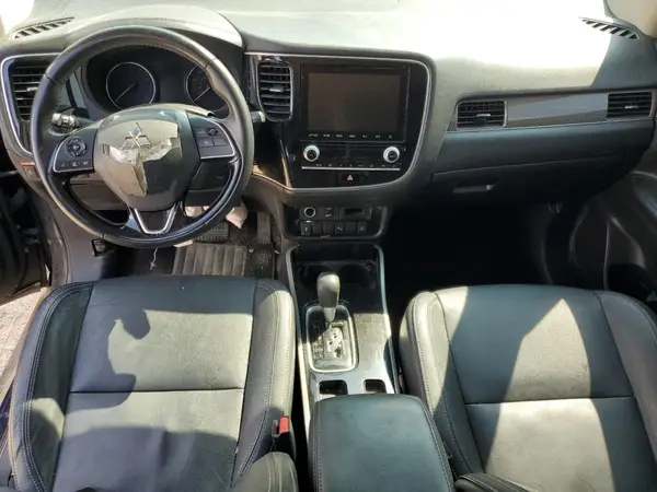 JA4AD3A35LZ036229 2020 MITSUBISHI OUTLANDER - Image 8