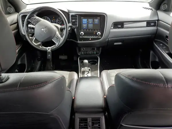 JA4AD3A35LZ040667 2020 MITSUBISHI OUTLANDER - Image 8