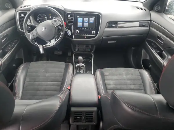 JA4AD3A35LZ041172 2020 MITSUBISHI OUTLANDER - Image 8
