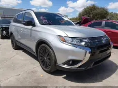 JA4AD3A35LZ042502 2020 MITSUBISHI OUTLANDER