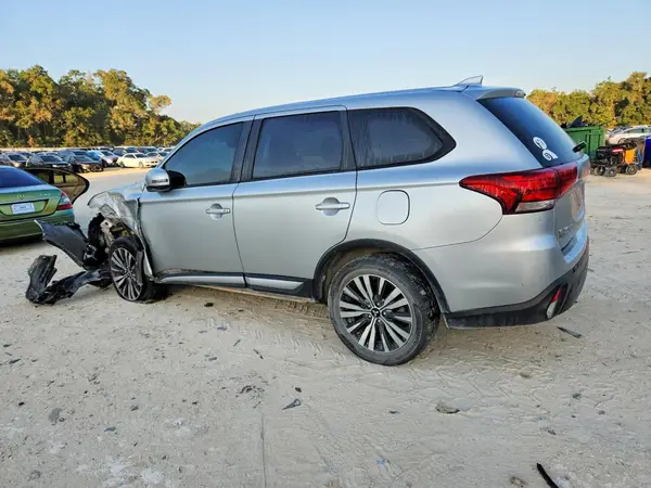 JA4AD3A35LZ045254 2020 MITSUBISHI OUTLANDER - Image 2