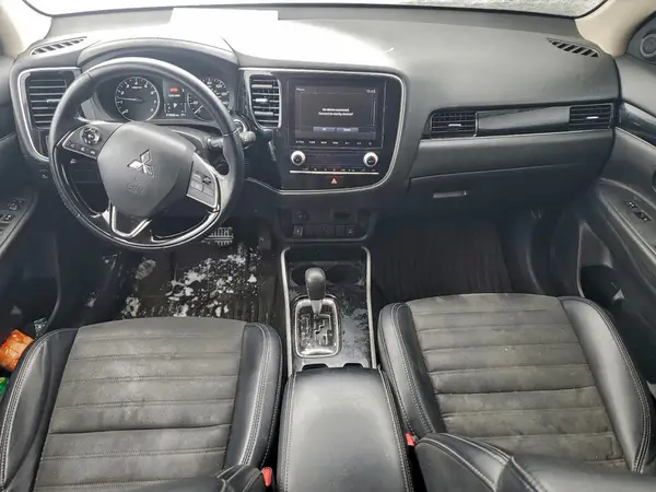 JA4AD3A35LZ045402 2020 MITSUBISHI OUTLANDER - Image 8