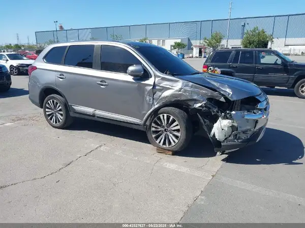 JA4AD3A35LZ048784 2020 MITSUBISHI OUTLANDER - Image 1