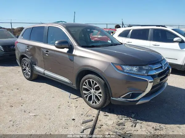 JA4AD3A36GZ000555 2016 MITSUBISHI OUTLANDER - Image 1