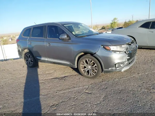 JA4AD3A36GZ000698 2016 MITSUBISHI OUTLANDER - Image 1