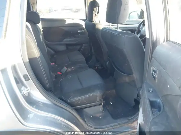 JA4AD3A36GZ000698 2016 MITSUBISHI OUTLANDER - Image 8