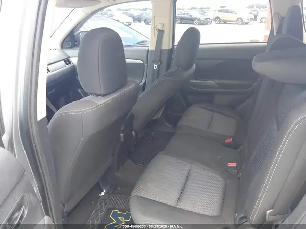 JA4AD3A36GZ001219 2016 MITSUBISHI OUTLANDER - Image 8