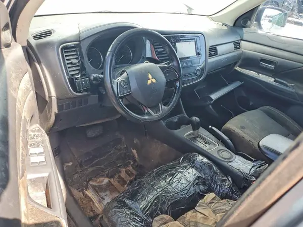 JA4AD3A36GZ003553 2016 MITSUBISHI OUTLANDER - Image 8