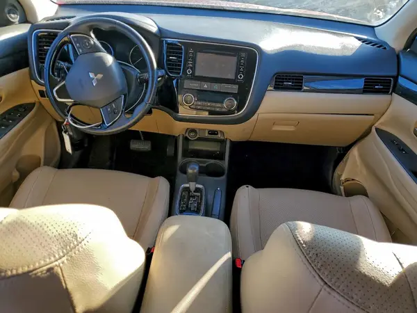 JA4AD3A36GZ004914 2016 MITSUBISHI OUTLANDER - Image 8