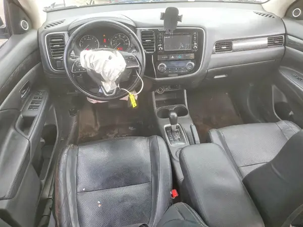 JA4AD3A36GZ007893 2016 MITSUBISHI OUTLANDER - Image 8
