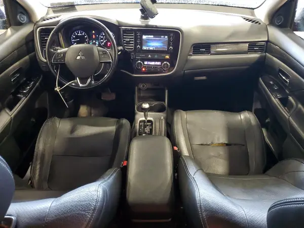 JA4AD3A36GZ008543 2016 MITSUBISHI OUTLANDER - Image 8
