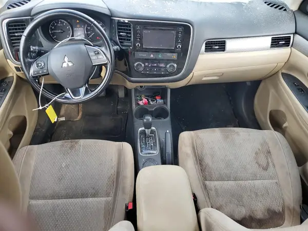 JA4AD3A36GZ013872 2016 MITSUBISHI OUTLANDER - Image 8