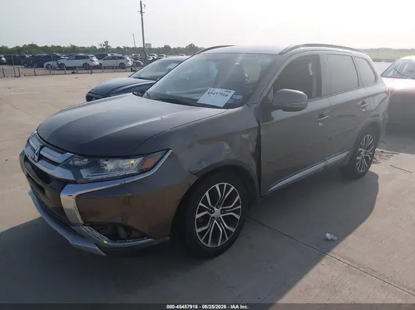 JA4AD3A36GZ015332 2016 MITSUBISHI OUTLANDER - Image 2