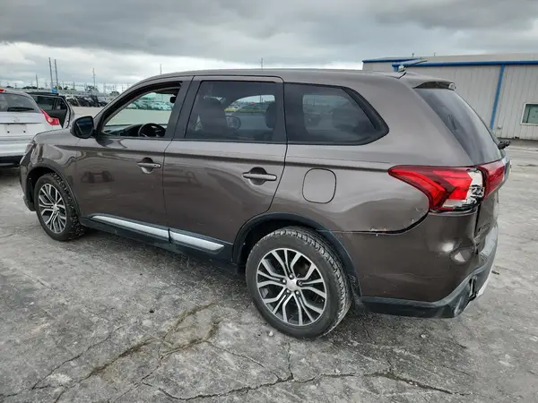 JA4AD3A36GZ022121 2016 MITSUBISHI OUTLANDER - Image 2