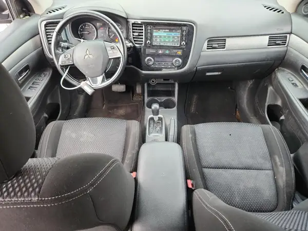 JA4AD3A36GZ022121 2016 MITSUBISHI OUTLANDER - Image 8