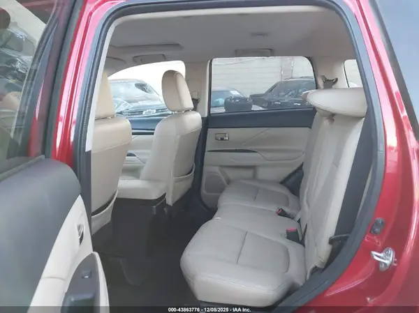 JA4AD3A36GZ053398 2016 MITSUBISHI OUTLANDER - Image 8