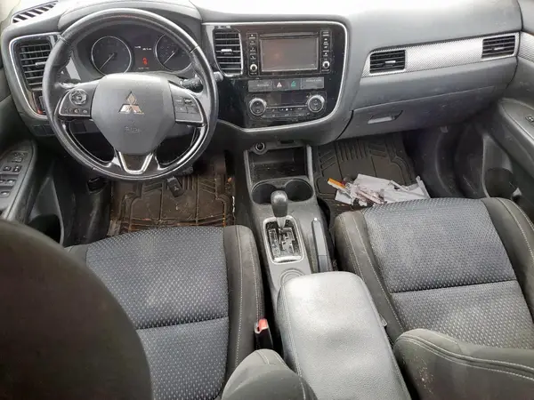 JA4AD3A36GZ062151 2016 MITSUBISHI OUTLANDER - Image 8