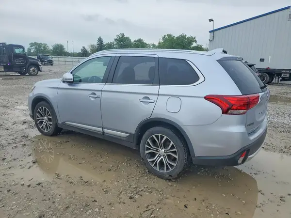 JA4AD3A36HZ007054 2017 MITSUBISHI OUTLANDER - Image 2
